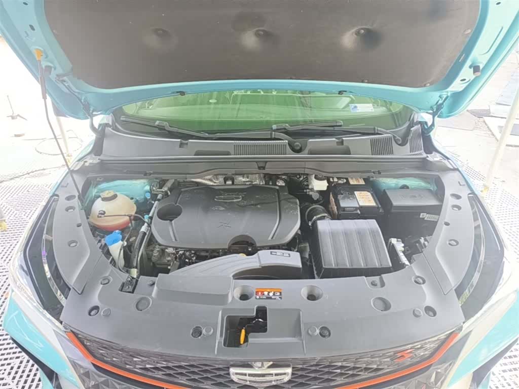 Geely Coolray, 2022 16