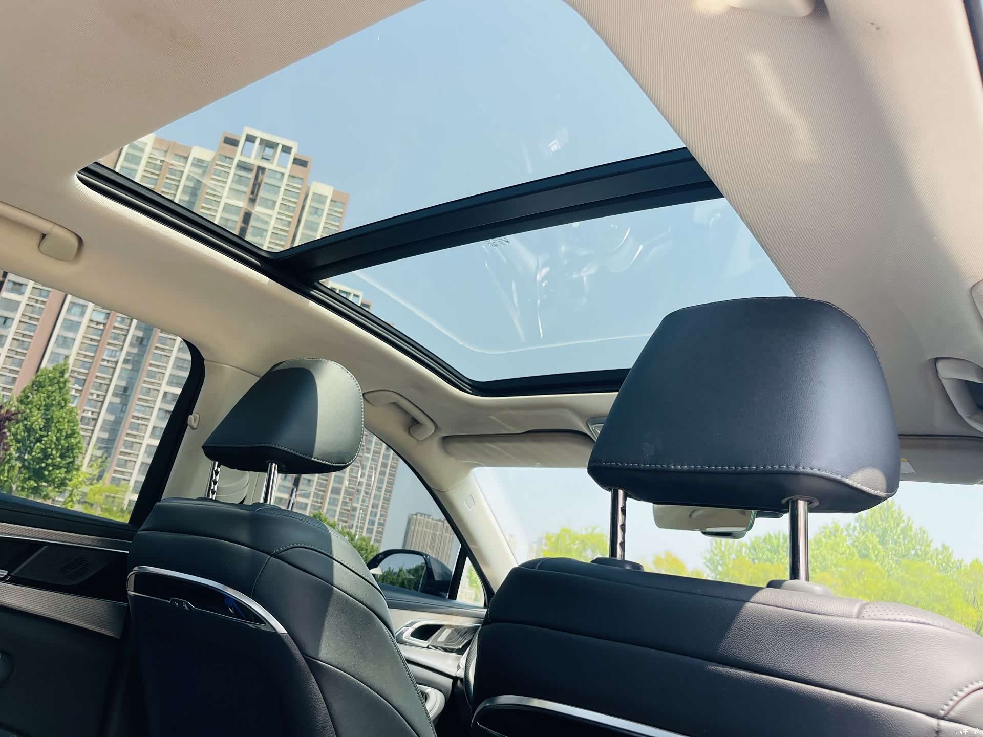 Hongqi H5, 2023 22