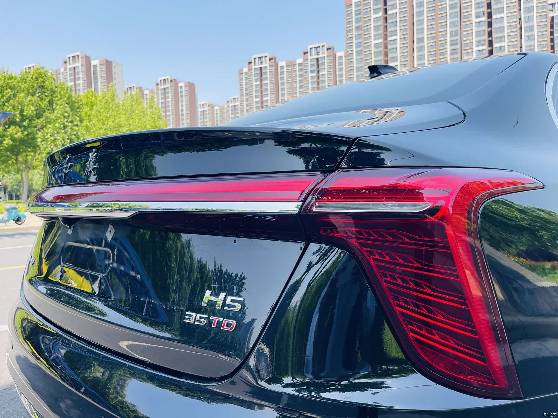 Hongqi H5, 2023 27