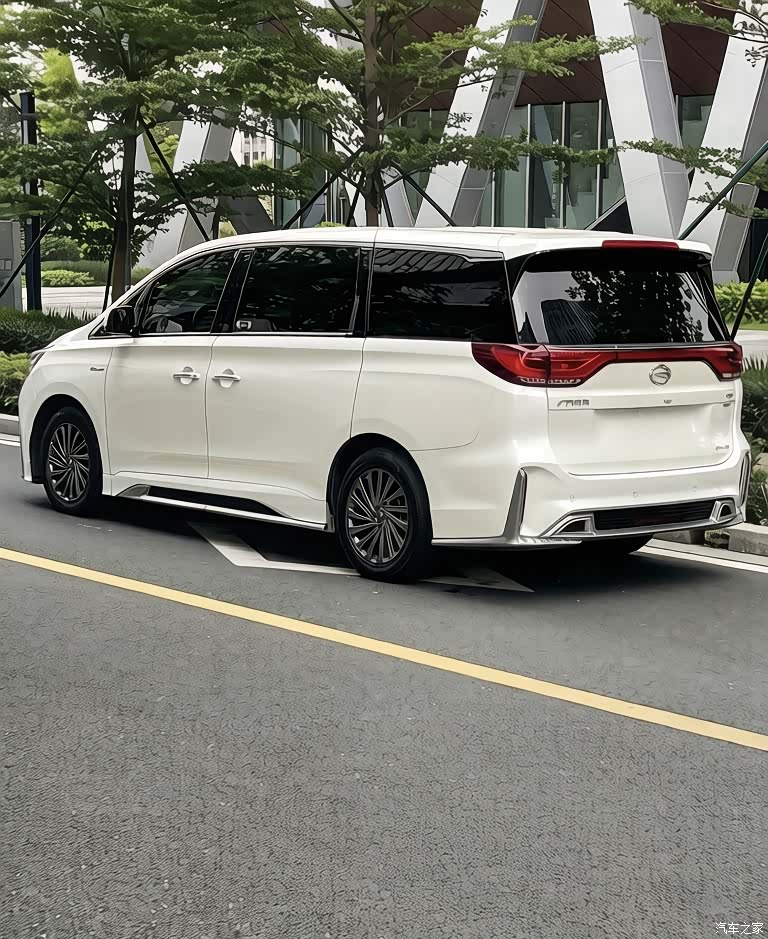 Trumpchi M8, 2021 3