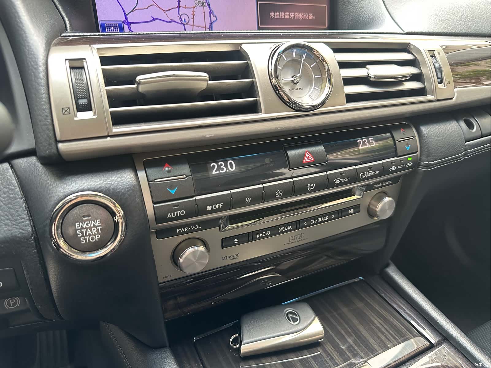 Lexus LS, 2013 16
