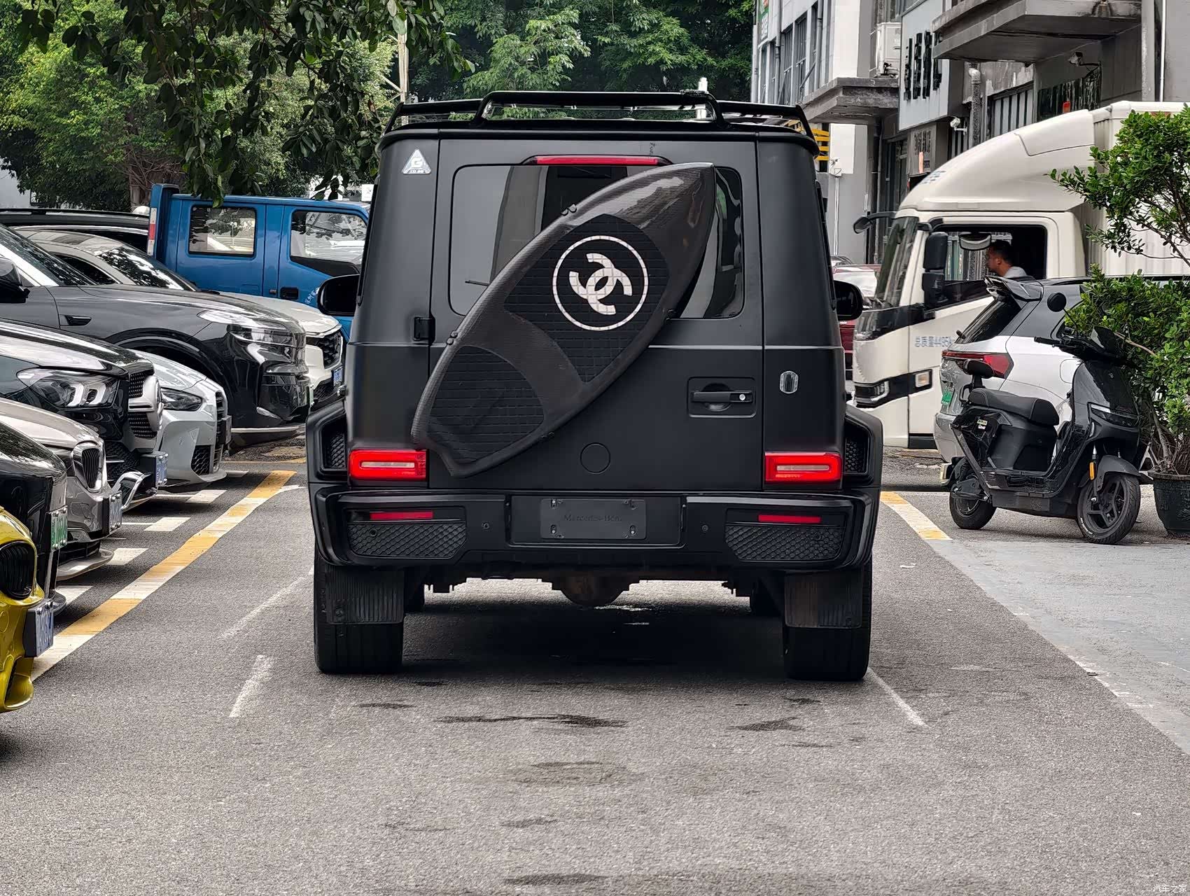 Mercedes-Benz G-Class, 2019 8