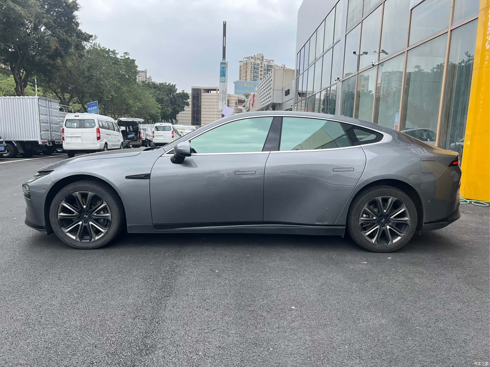 Xpeng P7, 2021 10