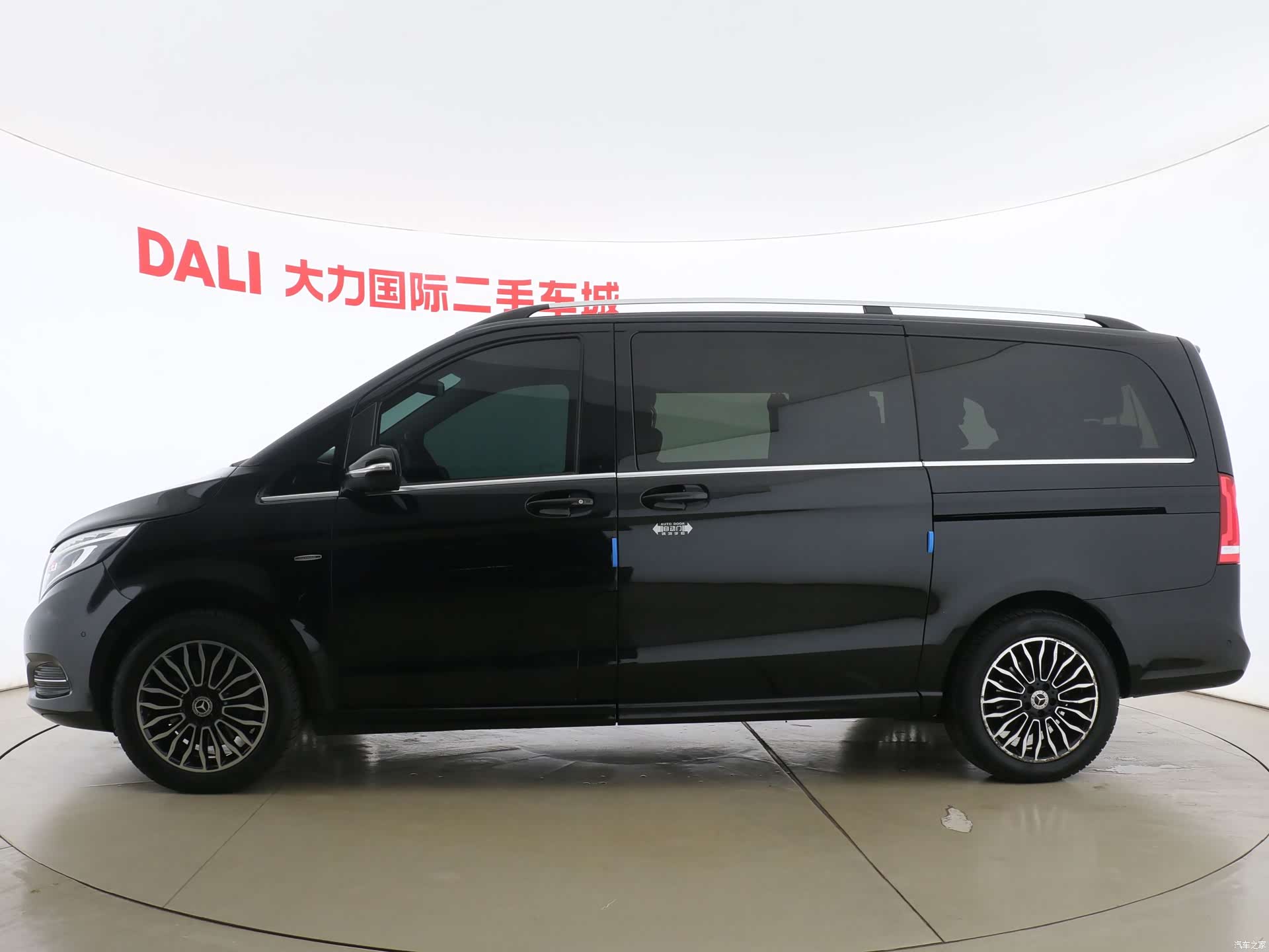Mercedes-Benz V-Class, 2019 все фото
