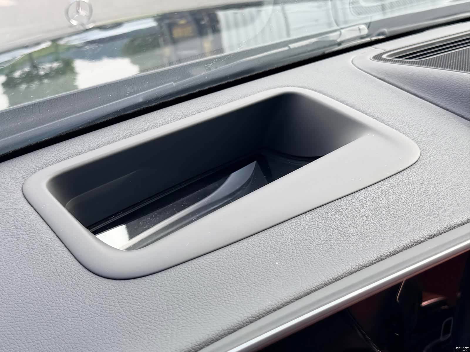 Mercedes-Benz S-Class, 2023 11