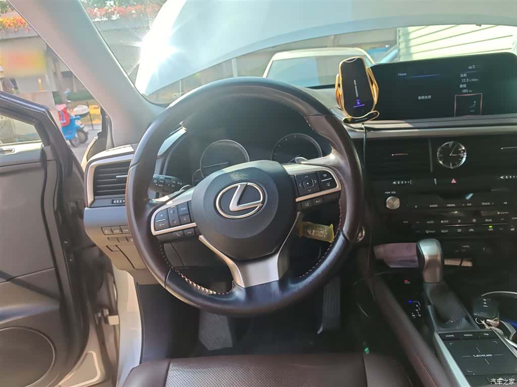 Lexus RX, 2022 7