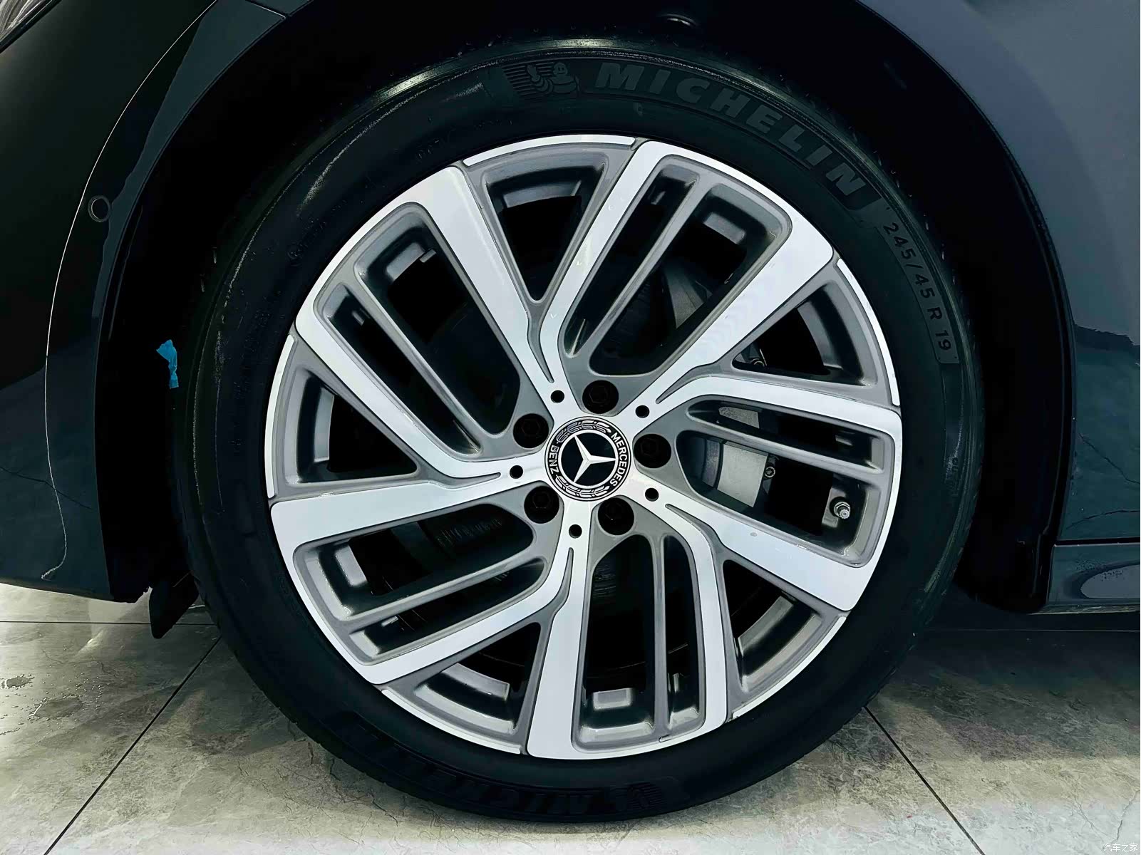Mercedes-Benz E-Class, 2025 18