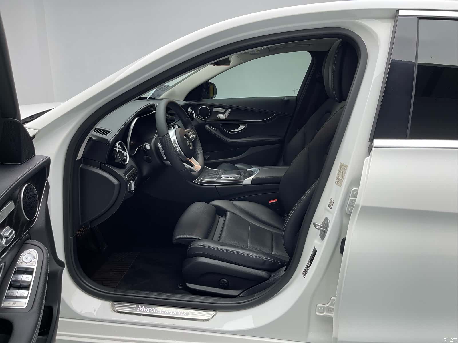 Mercedes-Benz C-Class, 2020 12