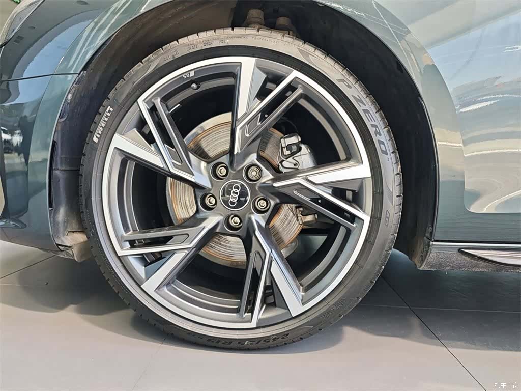 Audi A4L, 2024 15