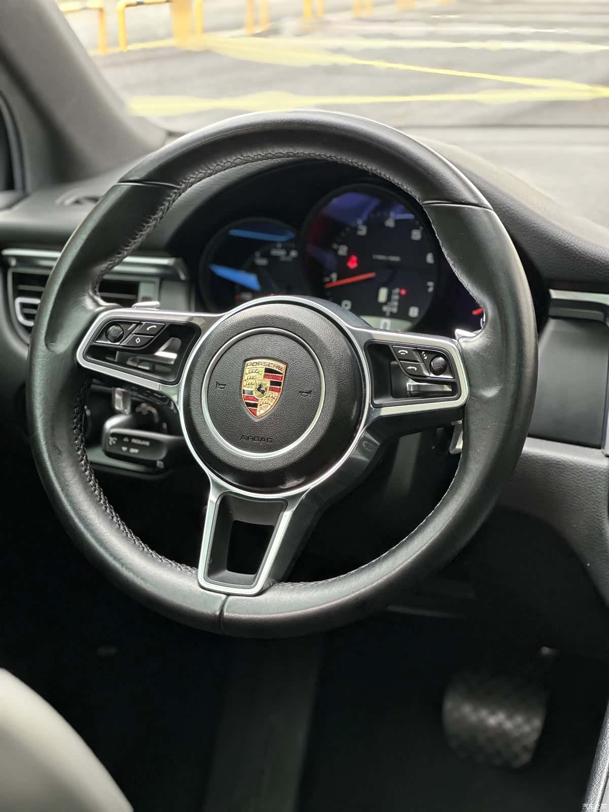 Porsche Macan, 2020 10
