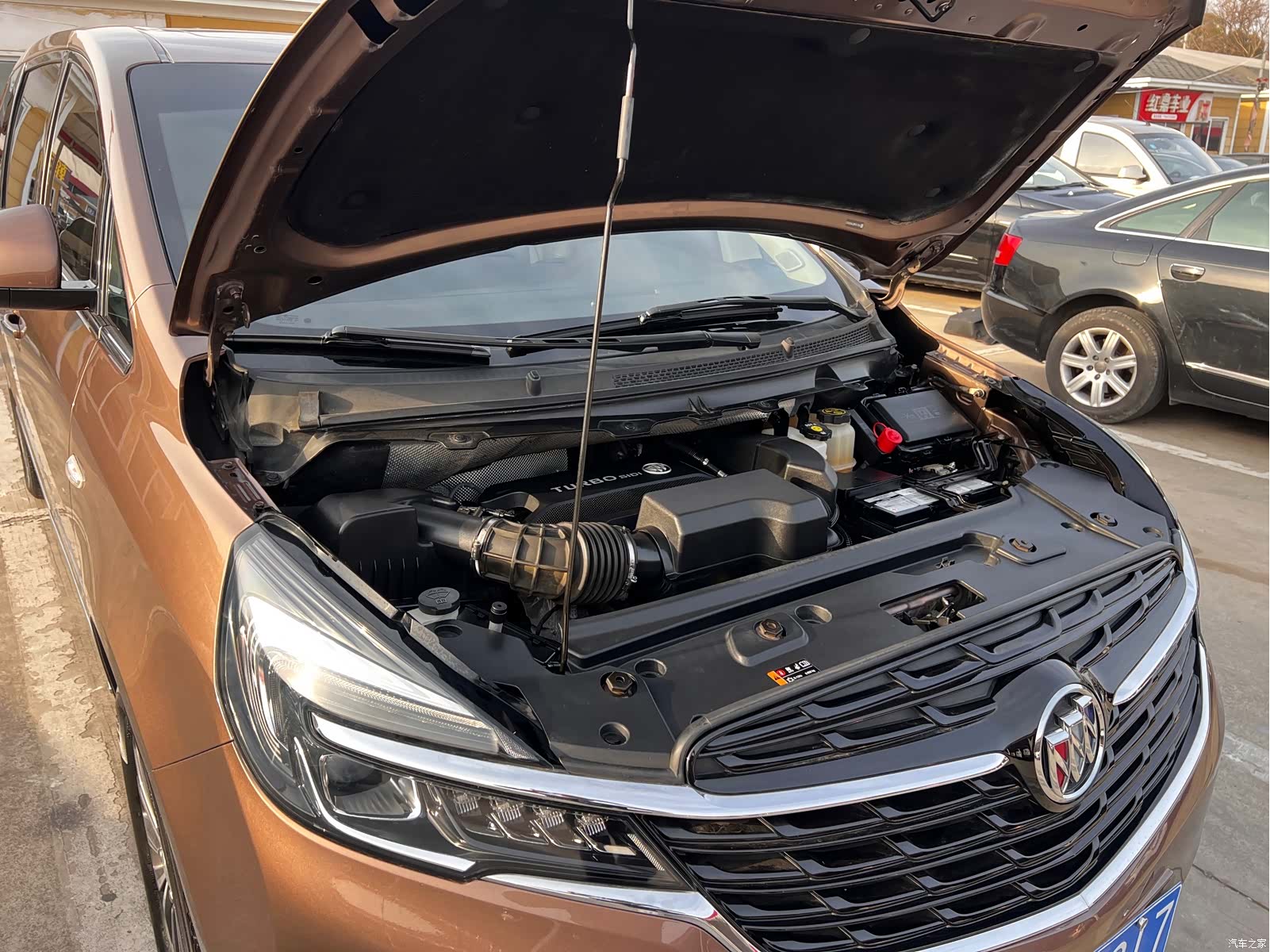 Buick GL8, 2020 25