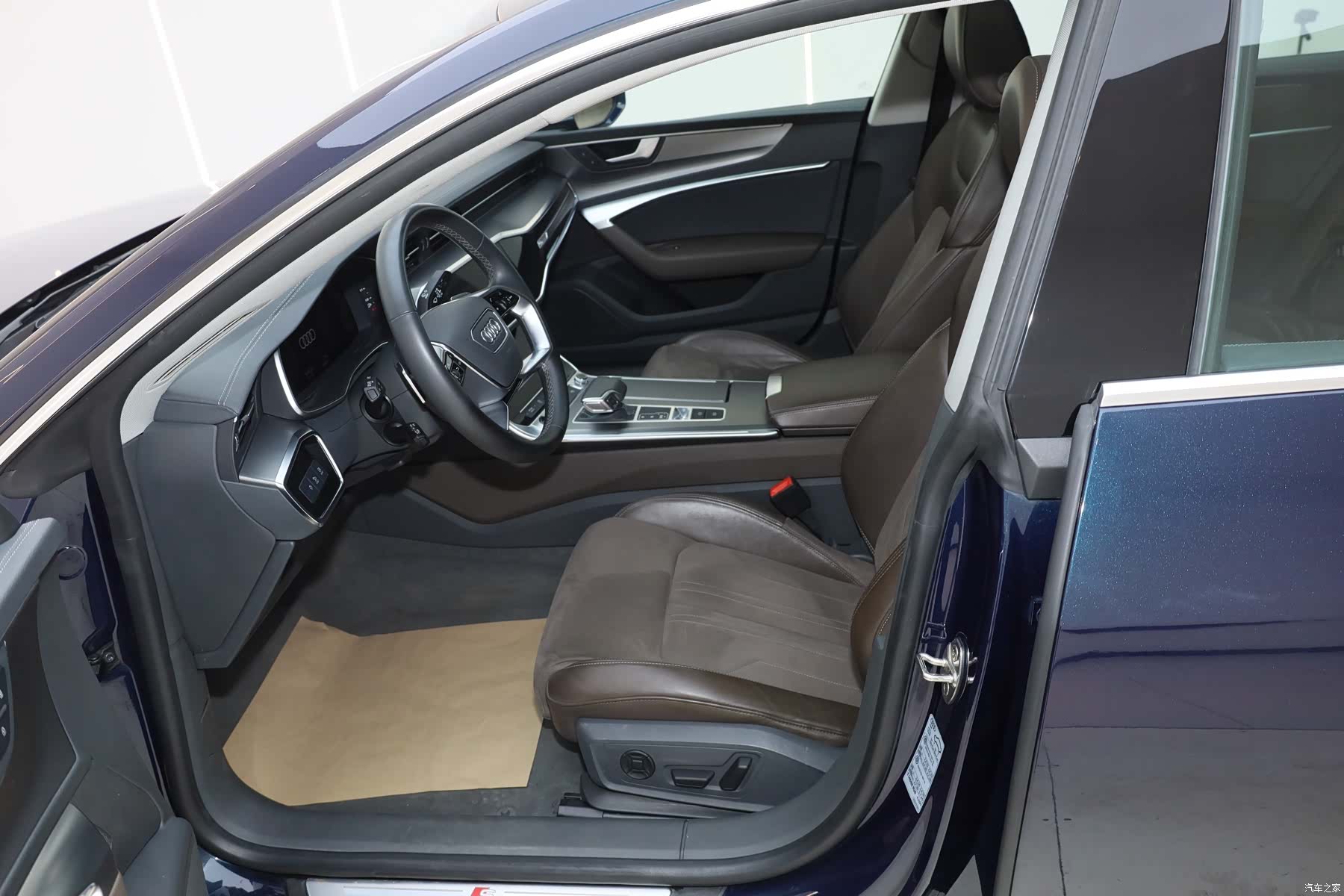 Audi A7L, 2024 30