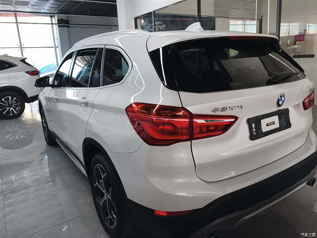 BMW X1, 2017 все фото