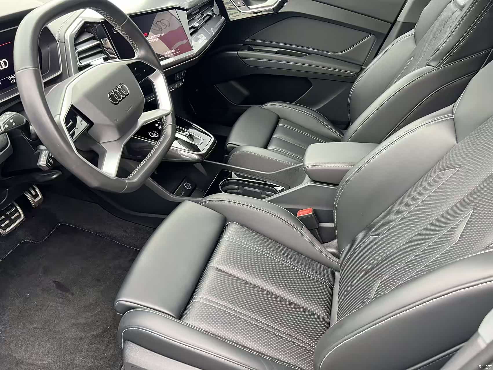 Audi Q4 e-tron, 2024 13