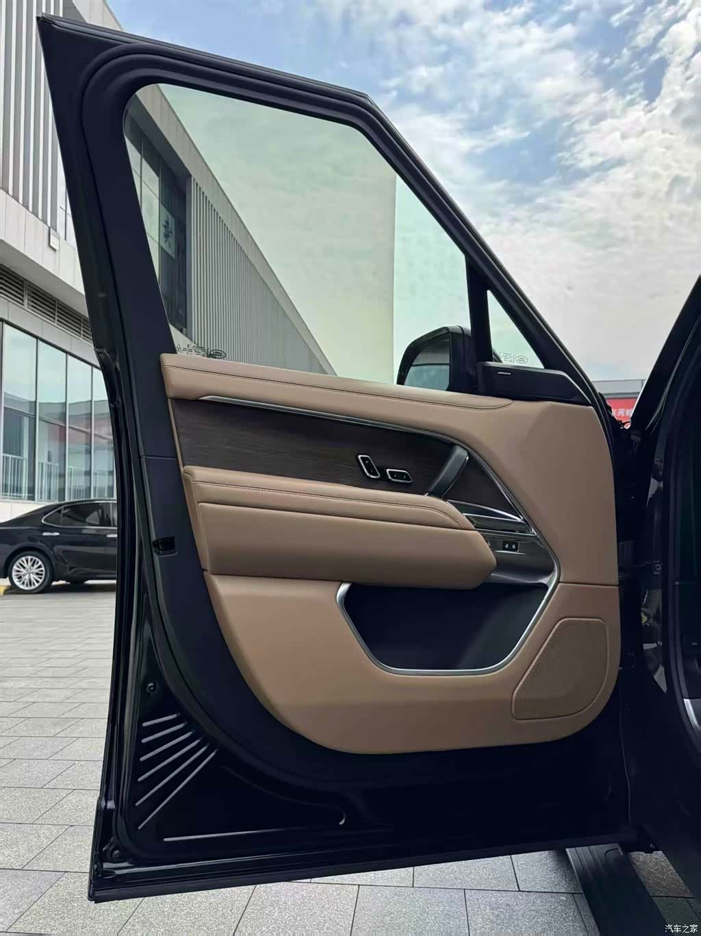 Land Rover Range Rover, 2023 3