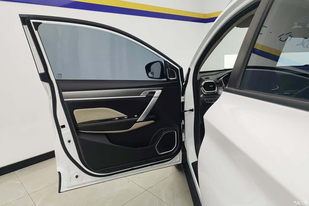 Geely Coolray, 2020 7
