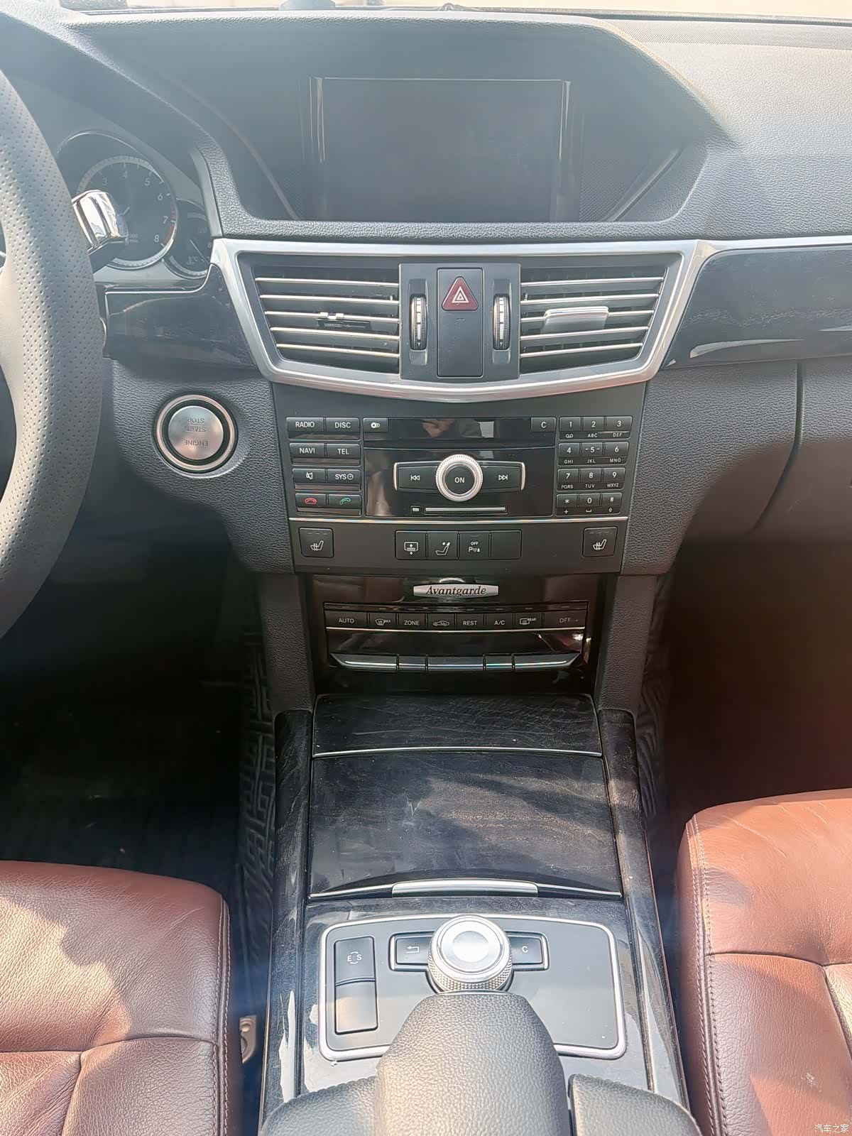 Mercedes-Benz E-Class, 2011 21