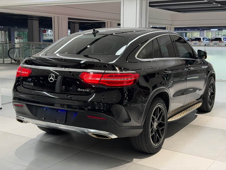Mercedes-Benz GLE Coupe 2017, фото 4