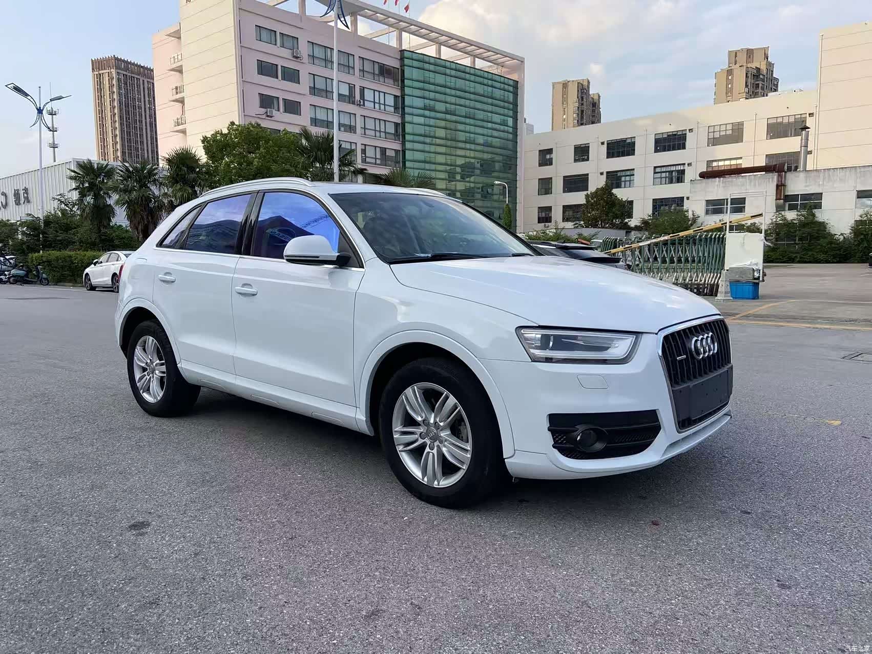 Audi Q3, 2014 3