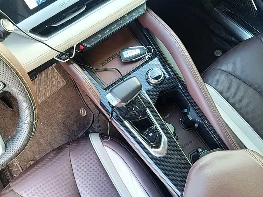 Geely Monjaro 2023, фото 14
