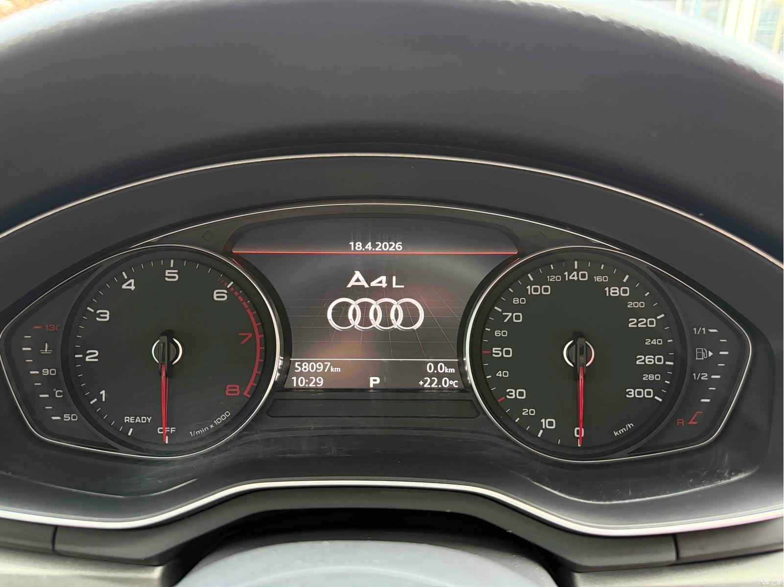 Audi A4L, 2019 20