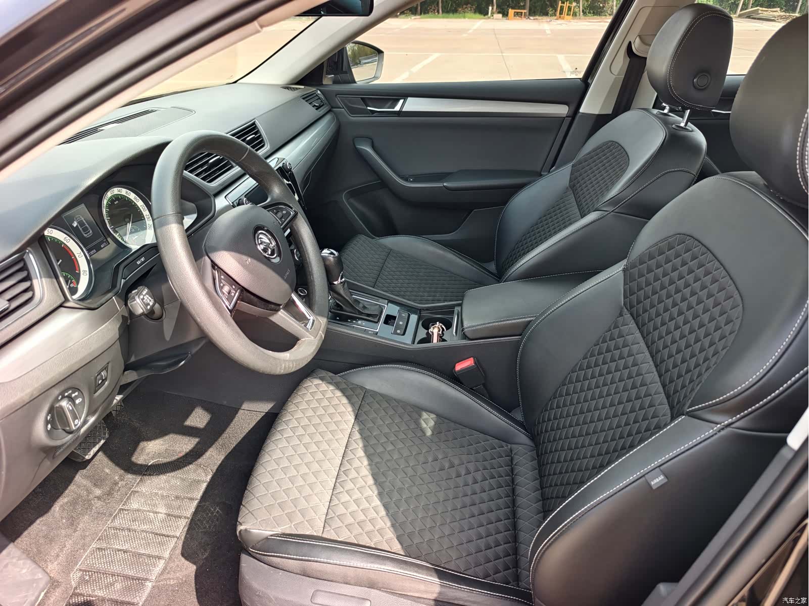 Skoda Superb, 2018 7