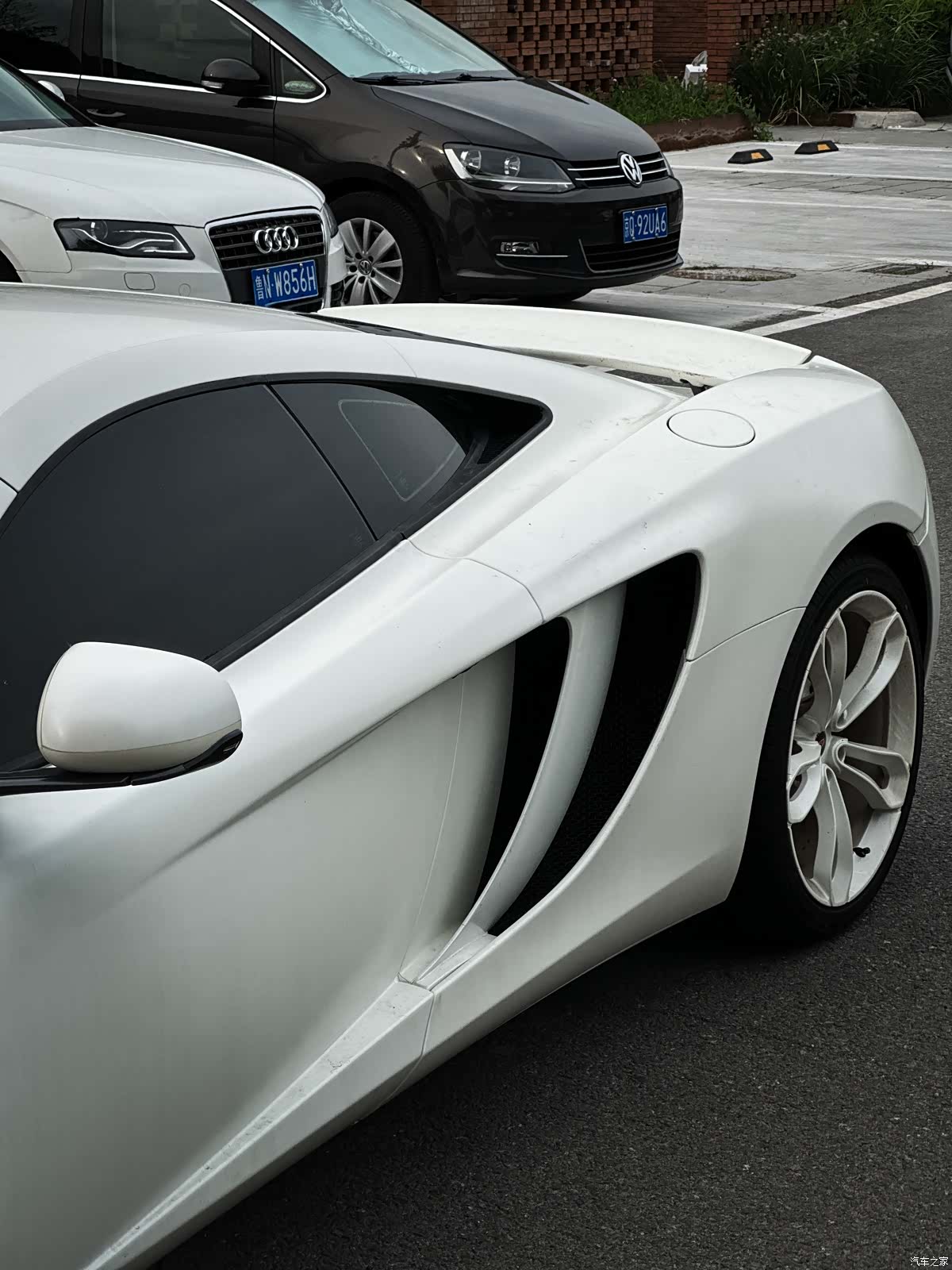McLaren 12C, 2014 9