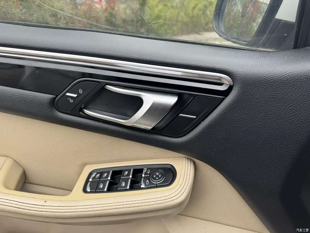 Zotye X5, 2016 6