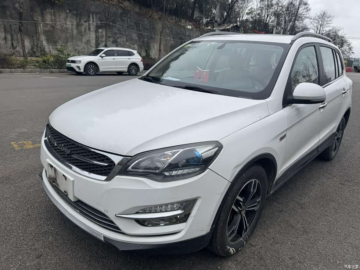 Zotye X5, 2016 1