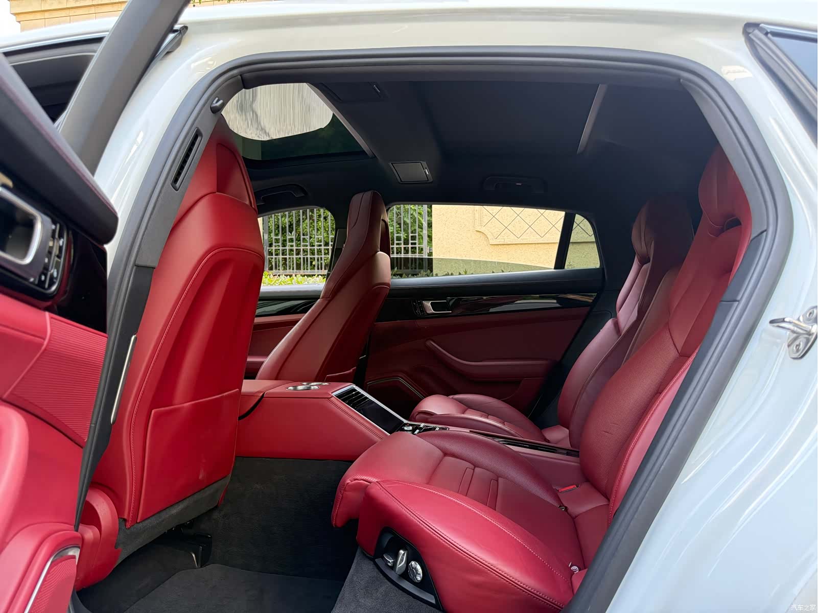 Porsche Panamera, 2018 10
