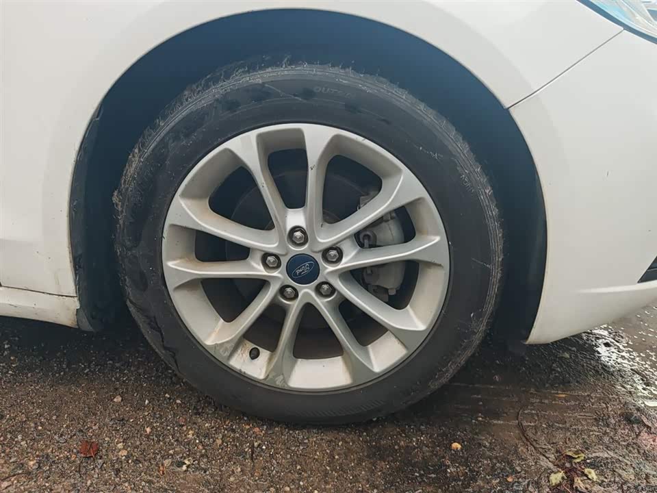 Ford Mondeo Ford Mondeo