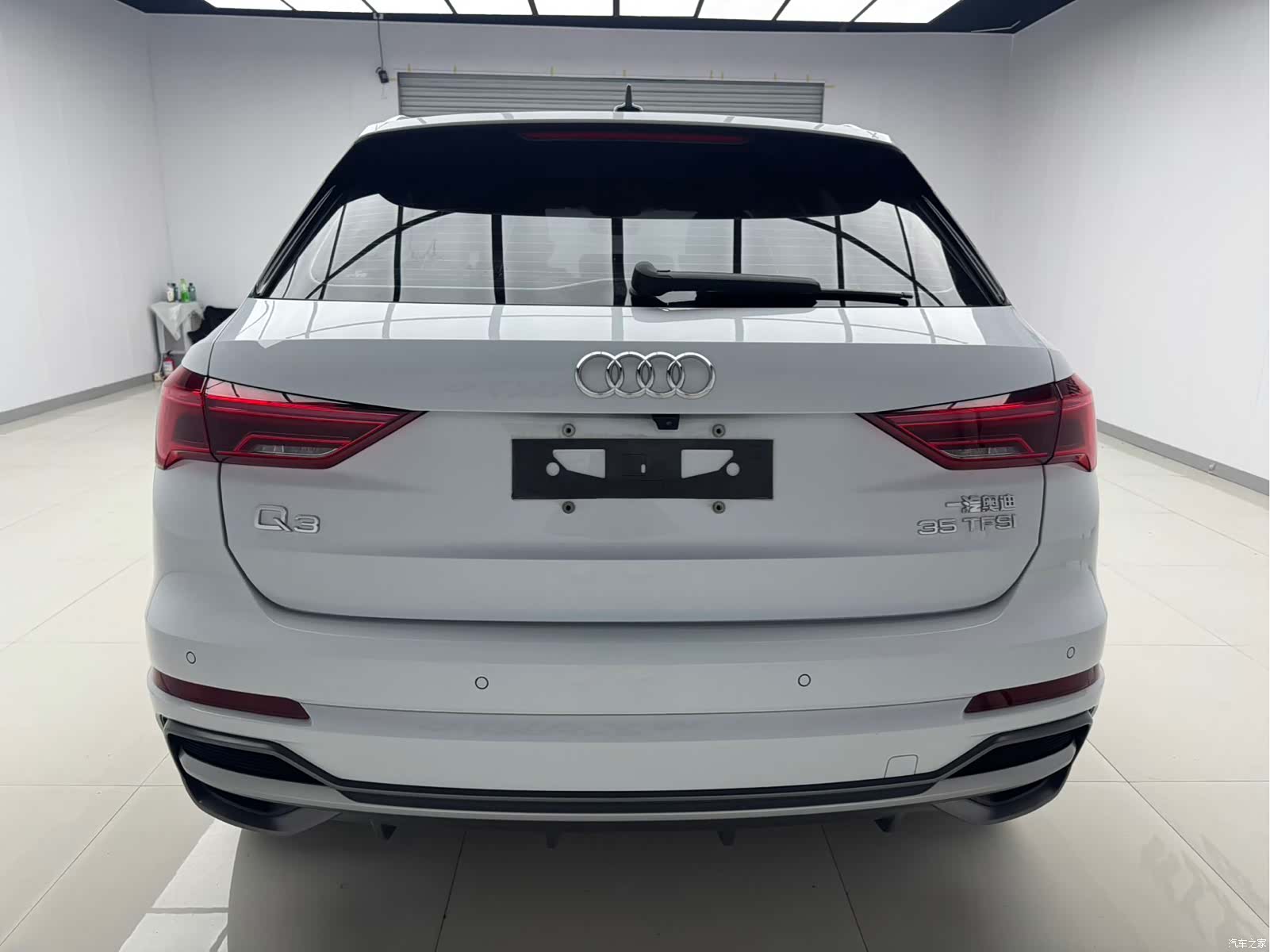 Audi Q3, 2022 4