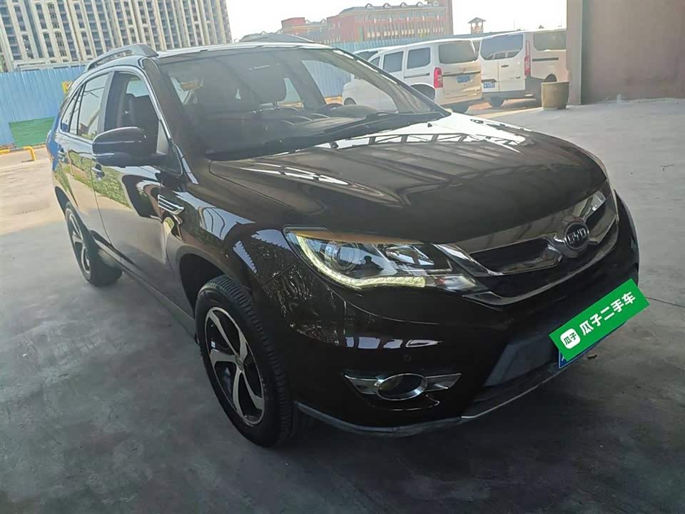BYD S7