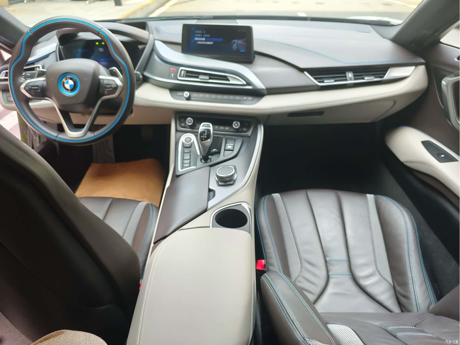 BMW i8, 2017 28