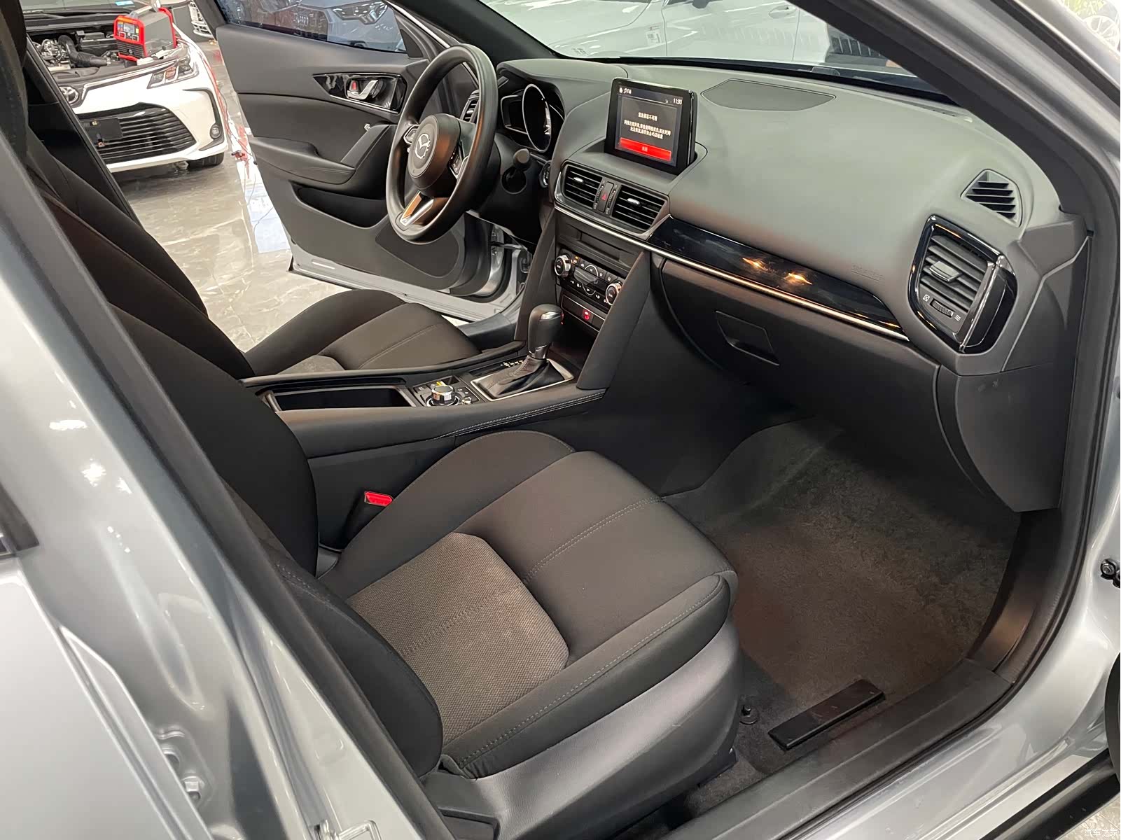Mazda CX-4, 2021 7