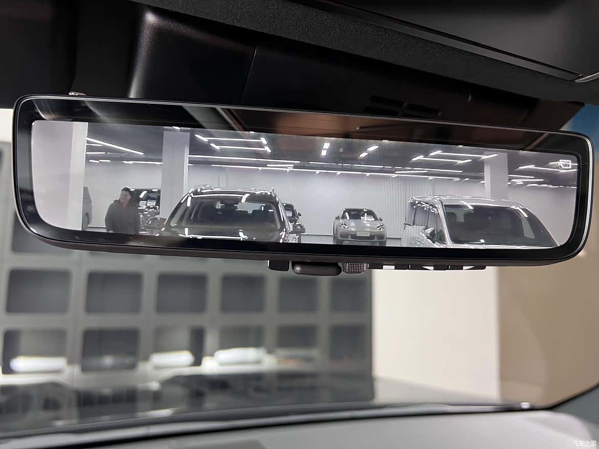 Lexus LX, 2025 16