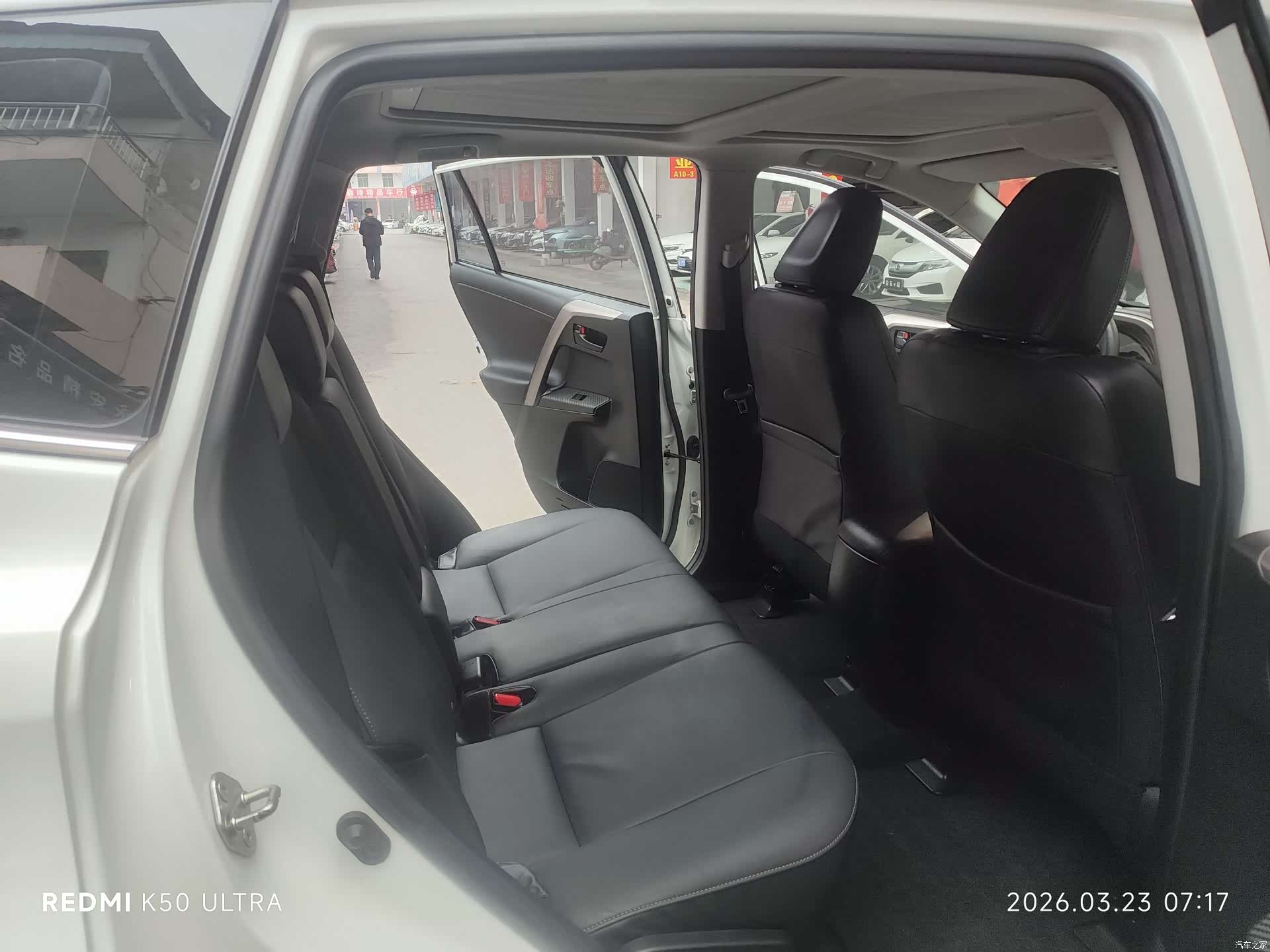 Toyota RAV4, 2015 11