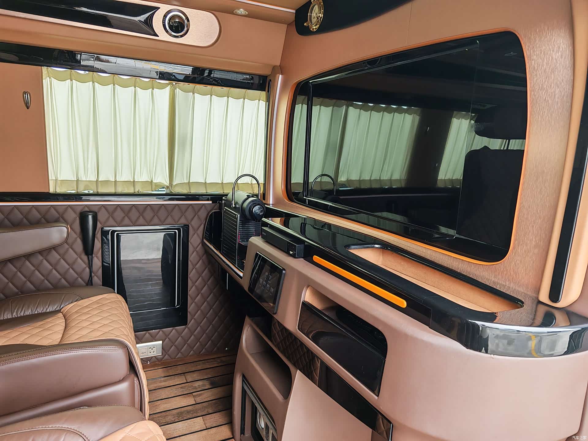 Volkswagen 7, 2018 7