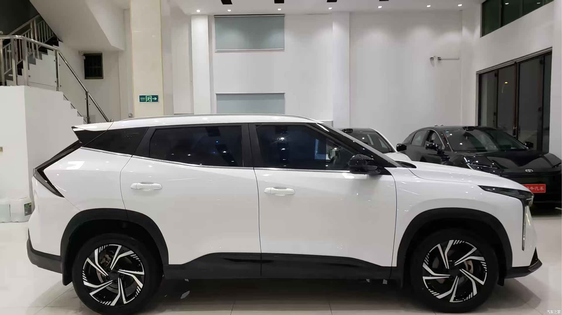 Geely Boyue, 2023 13
