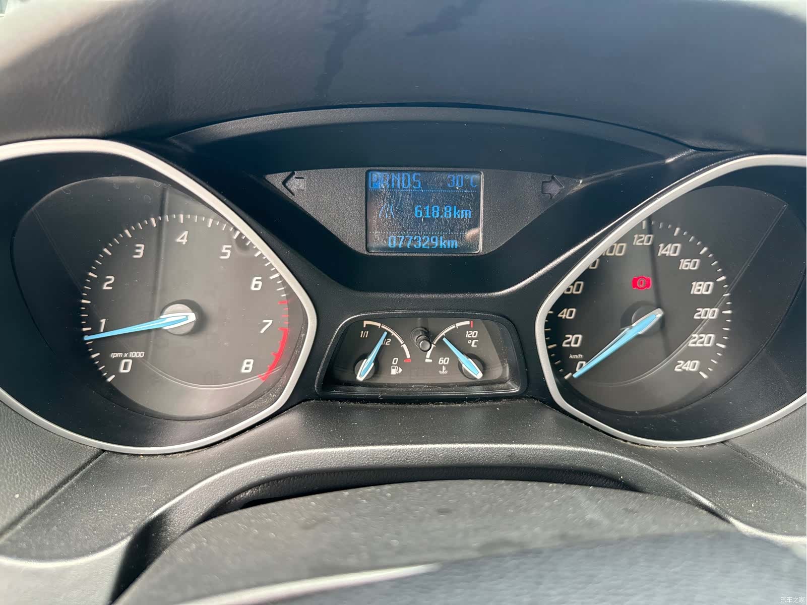 Ford Focus, 2012 10
