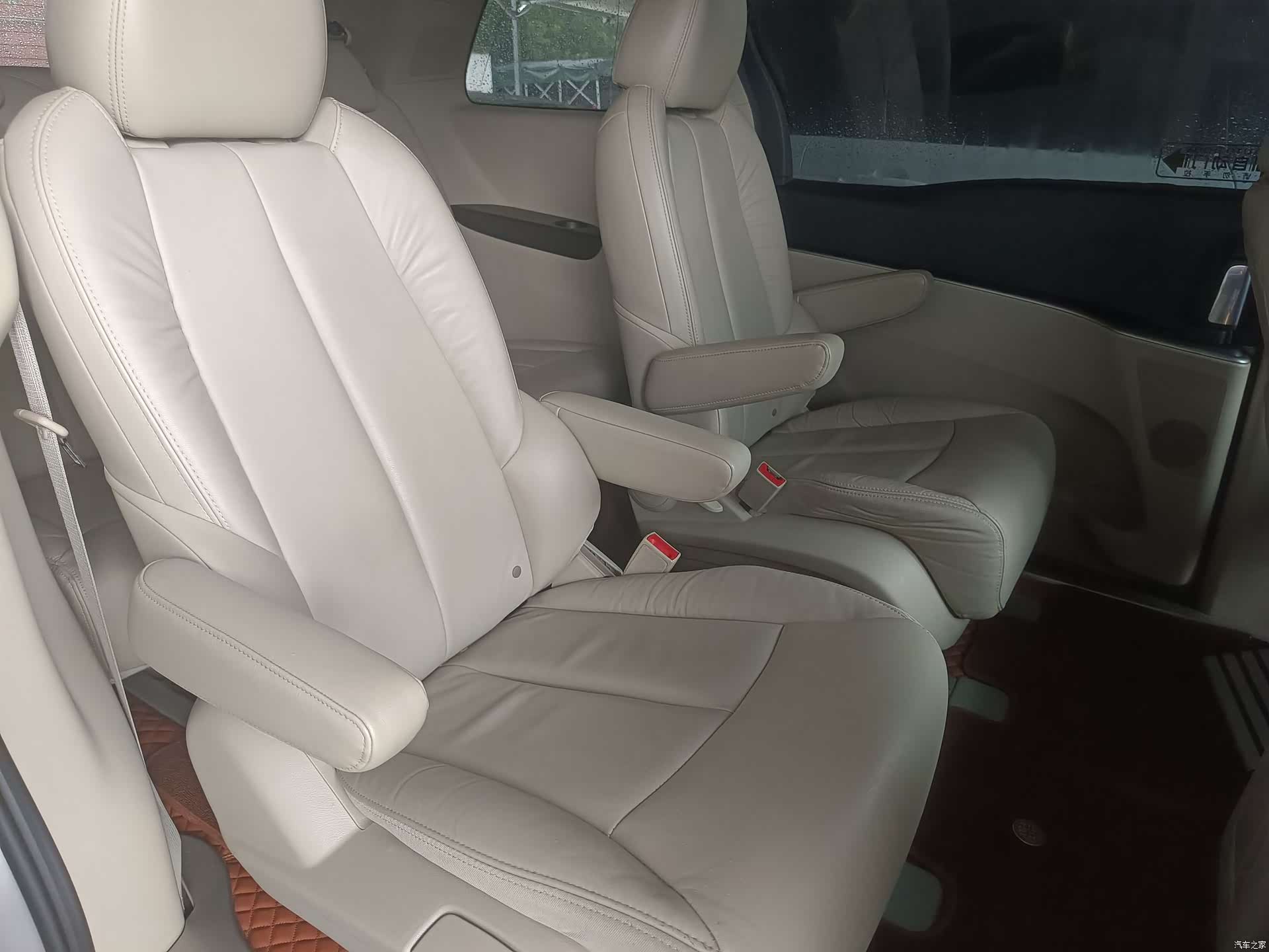 Buick GL8, 2017 15