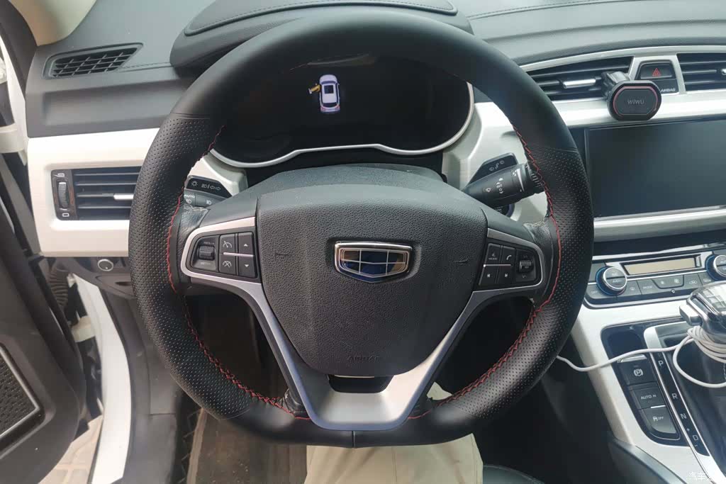 Geely Boyue, 2019 15