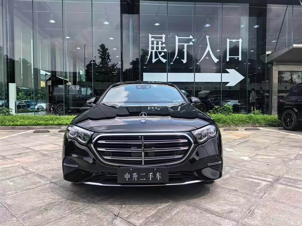 Mercedes-Benz E-Class, 2024 2
