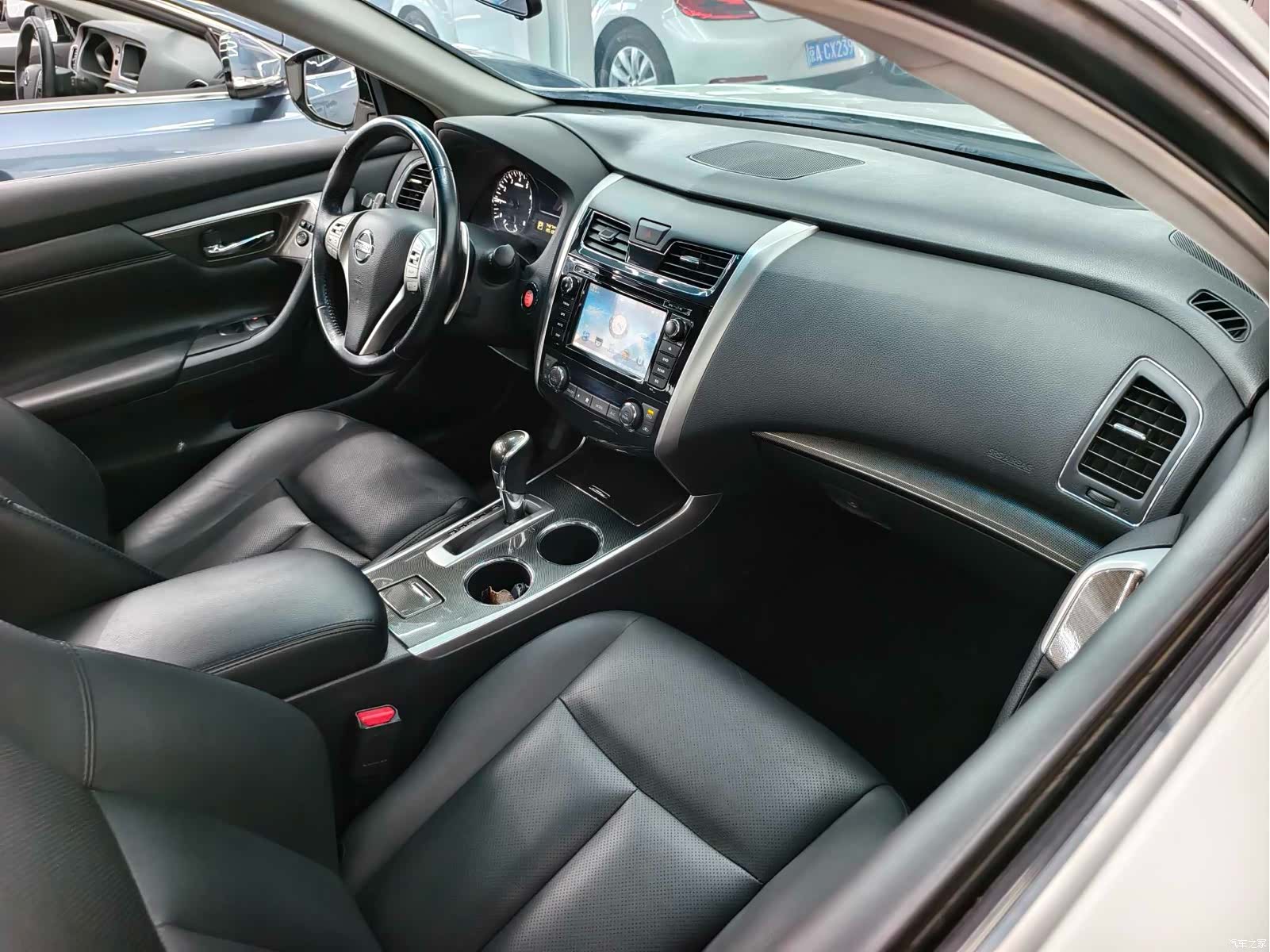Nissan Teana, 2013 15