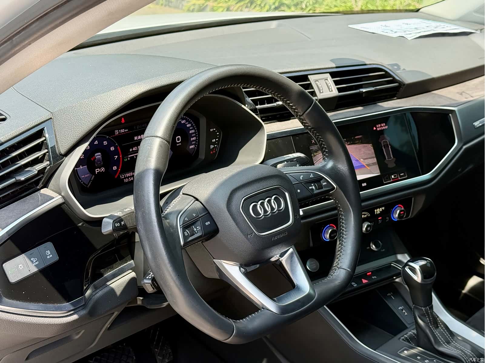 Audi Q3, 2019 10