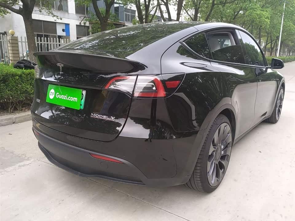 Tesla Model Y Tesla Model Y