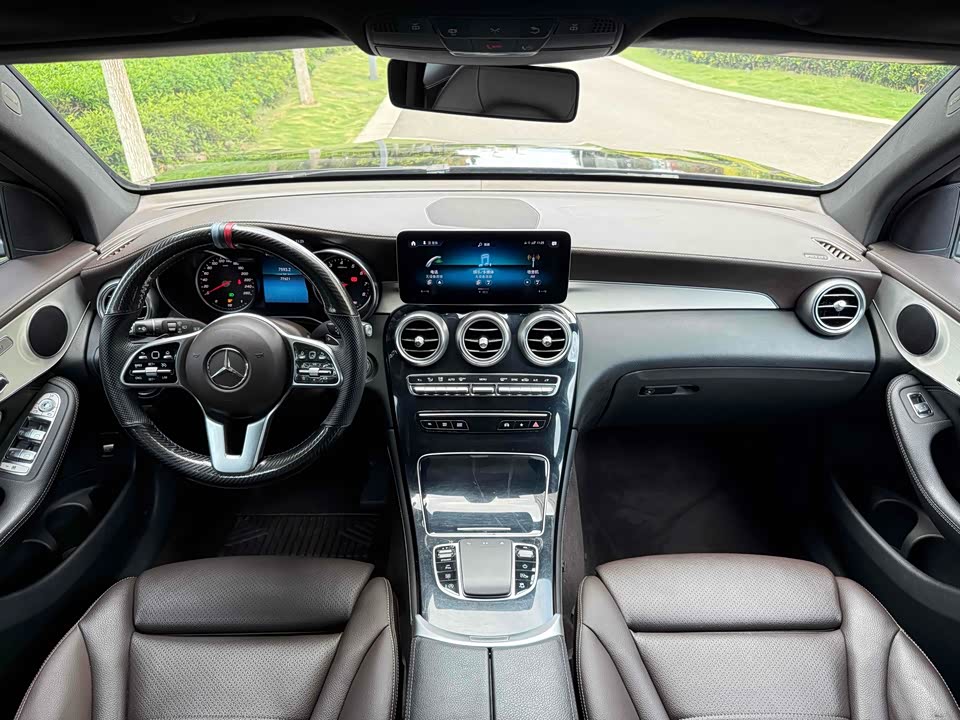 Mercedes-Benz GLC Mercedes-Benz GLC