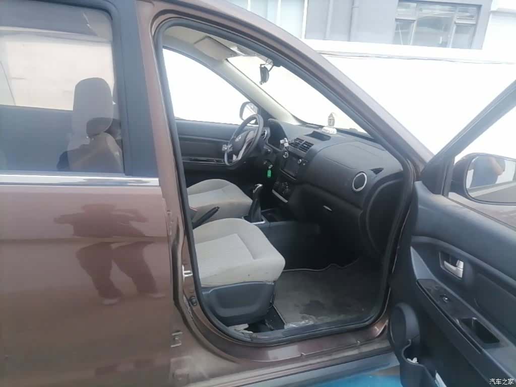 BAIC H2, 2016 11