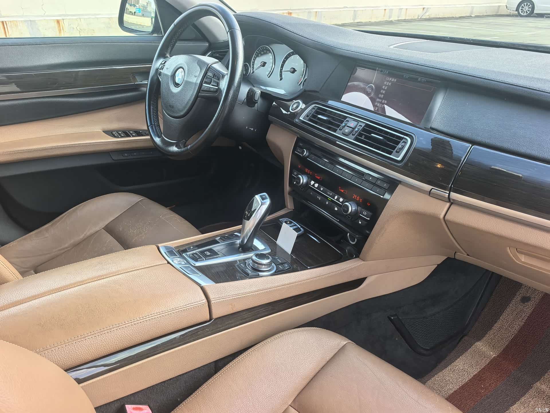 BMW 7 Series, 2010 12