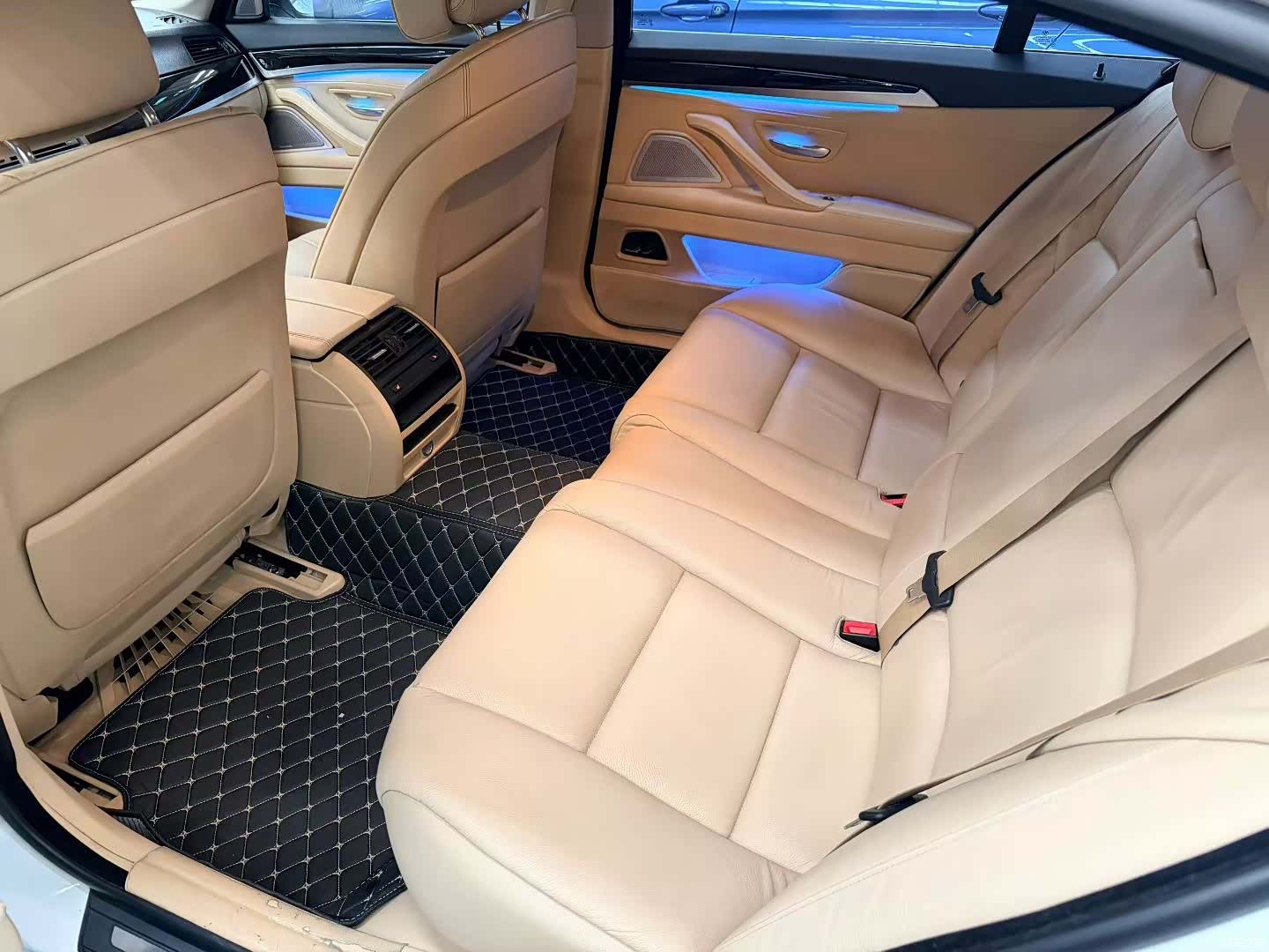 BMW 5 Series, 2011 17